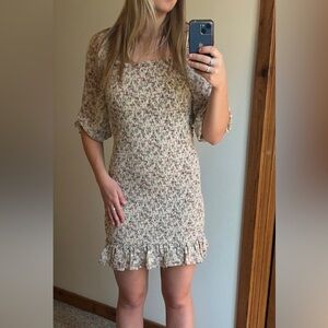 Women’s boutique dress
Molly green